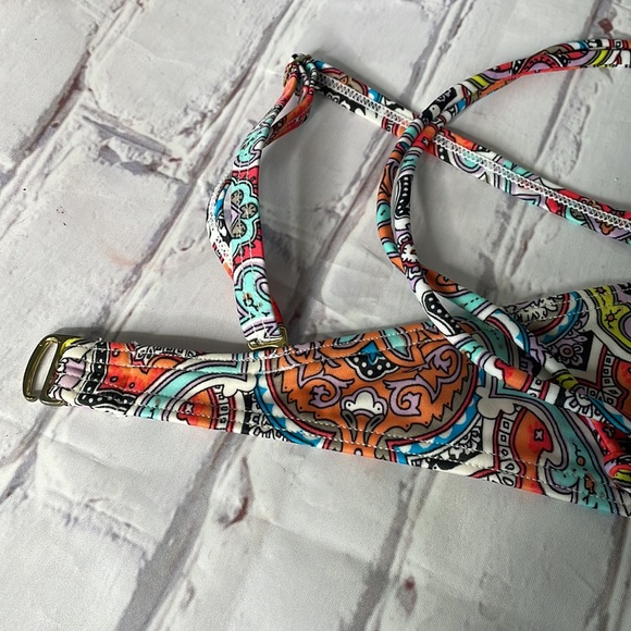 Victorias Secret Swim Top - Picture 2 of 5